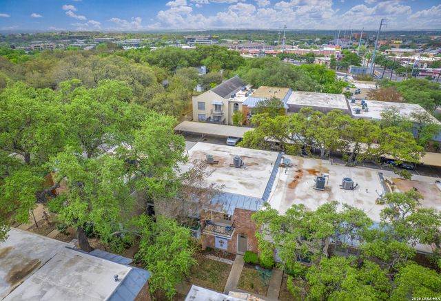 6718 Callaghan Rd Apt 206, San Antonio, TX 78229