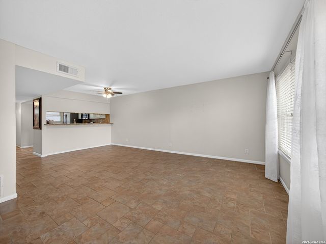 6718 Callaghan Rd Apt 206, San Antonio, TX 78229