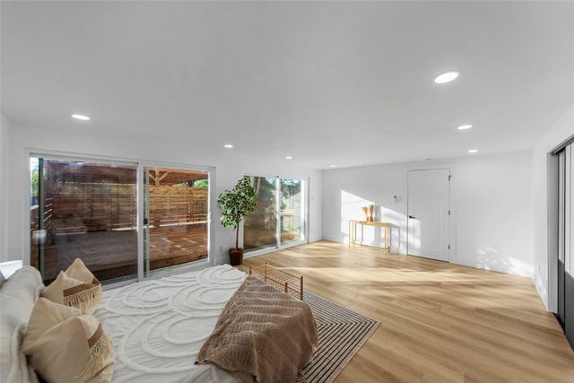 7041 Freemont Street, Dallas, TX 75231