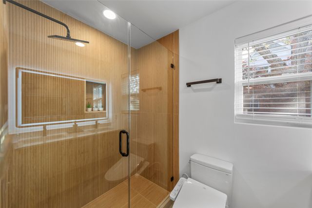 7041 Freemont Street, Dallas, TX 75231