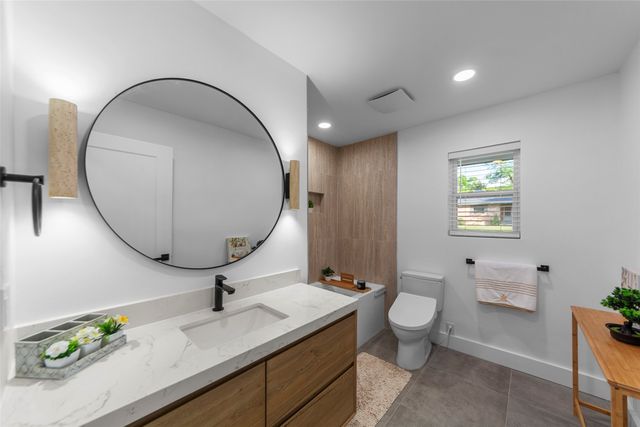 7041 Freemont Street, Dallas, TX 75231