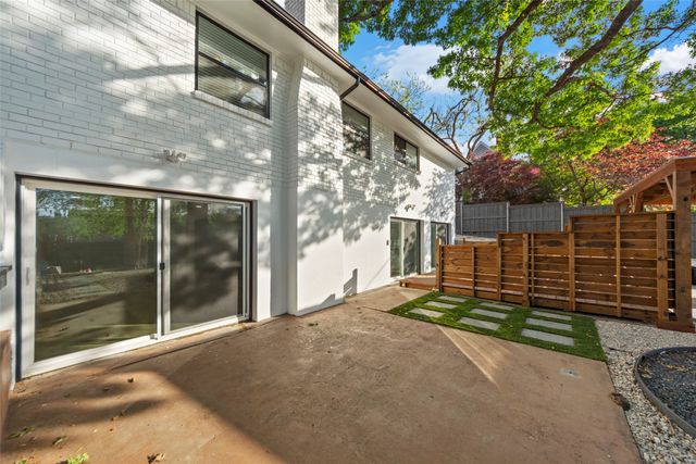 7041 Freemont Street, Dallas, TX 75231