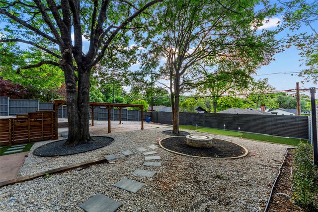 7041 Freemont Street, Dallas, TX 75231