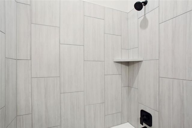 4825 NW Martin Street, Riverside, MO 64150