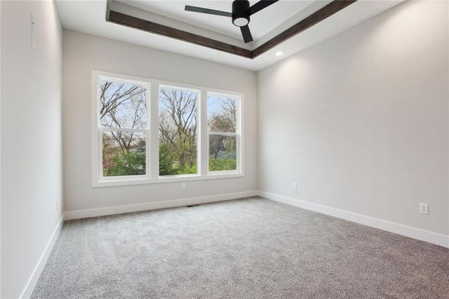 4825 NW Martin Street, Riverside, MO 64150