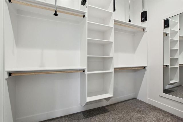 4825 NW Martin Street, Riverside, MO 64150