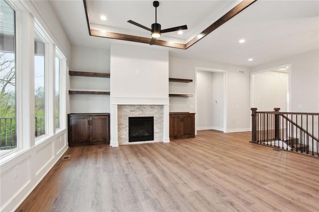 4825 NW Martin Street, Riverside, MO 64150