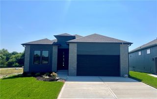 4825 NW Martin Street, Riverside, MO 64150