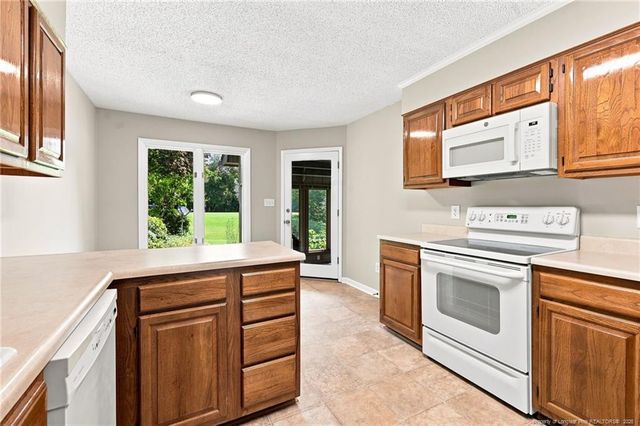 2908 Wedgeview Drive, Fayetteville, NC 28306