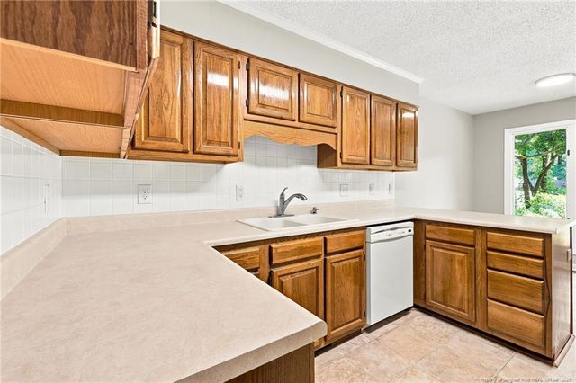 2908 Wedgeview Drive, Fayetteville, NC 28306
