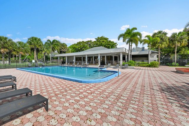 1266 S Military Trail 547, Deerfield Beach, FL 33442