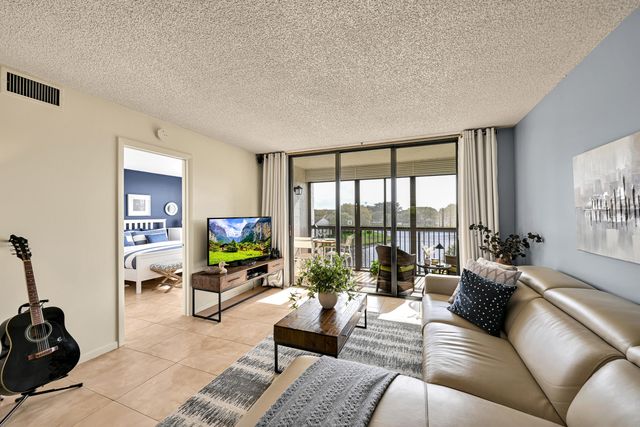 1266 S Military Trail 547, Deerfield Beach, FL 33442