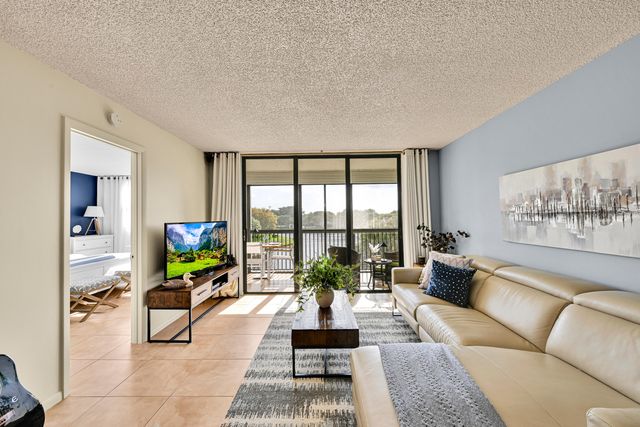 1266 S Military Trail 547, Deerfield Beach, FL 33442