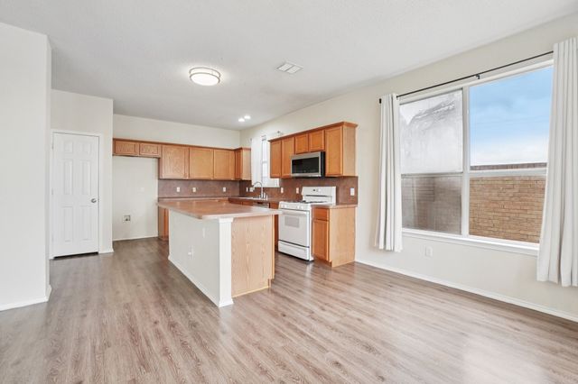 3330 Midstream Court, Mesquite, TX 75181