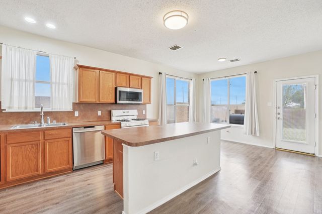 3330 Midstream Court, Mesquite, TX 75181