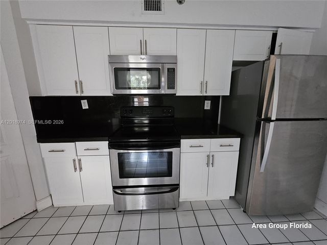 3300 NE 191st St 318, Aventura, FL 33180