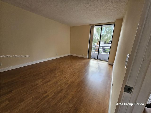 3300 NE 191st St 318, Aventura, FL 33180