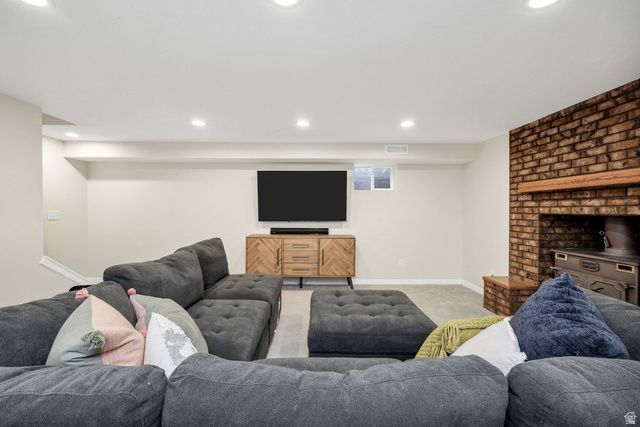 385 N 300 E, Providence, UT 84332