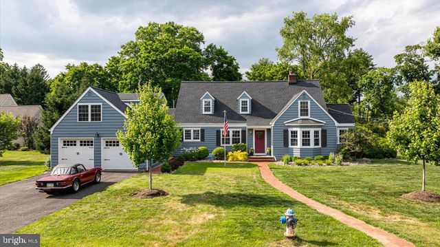 6 E SCHOOL LN, Yardley, PA 19067