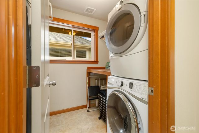 20117 12th Avenue W, Lynnwood, WA 98036