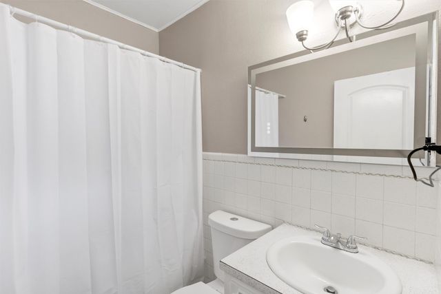 616 Bellevue Drive, Cleburne, TX 76033