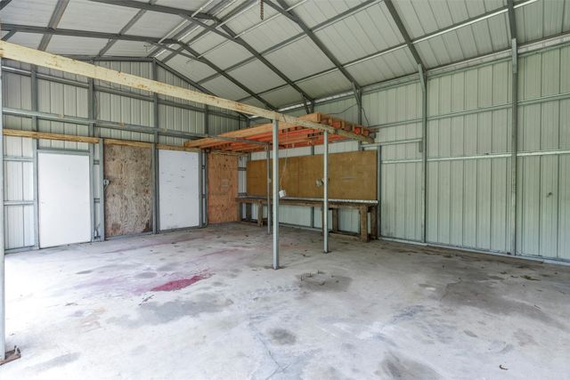 616 Bellevue Drive, Cleburne, TX 76033