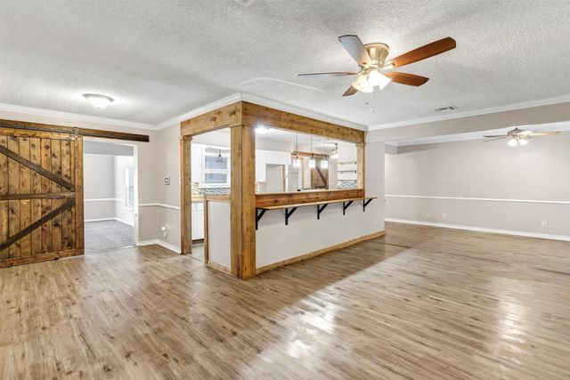 616 Bellevue Drive, Cleburne, TX 76033