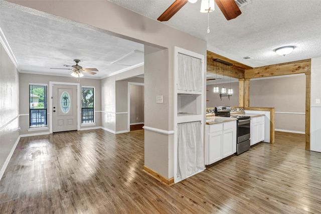 616 Bellevue Drive, Cleburne, TX 76033