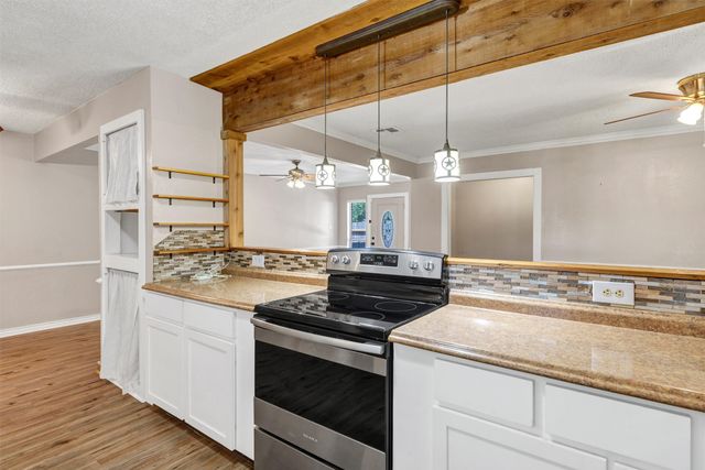 616 Bellevue Drive, Cleburne, TX 76033