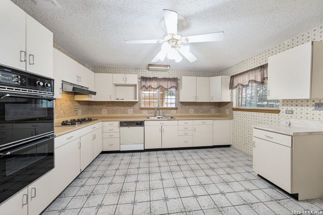 5111 Fedora, San Antonio, TX 78242
