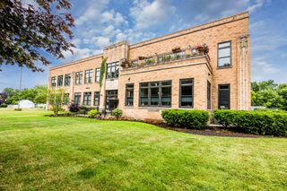 2214 S State Street 209, St. Joseph, MI 49085