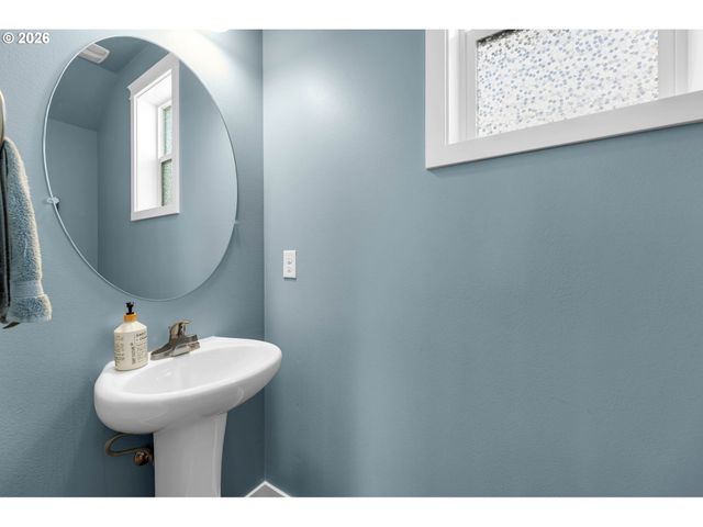 9116 Ne 45TH Pl, Vancouver, WA 98665