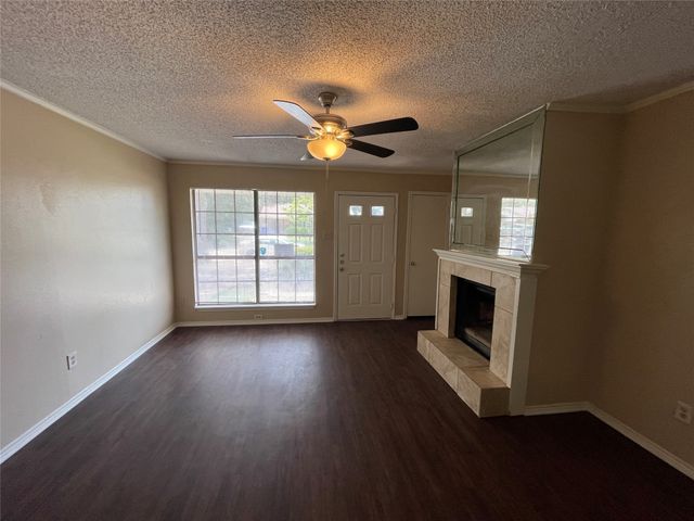 4705 Kristie Drive, Balch Springs, TX 75180