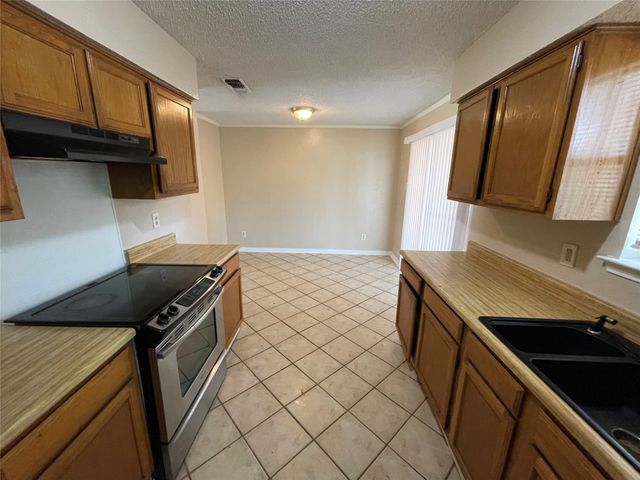 4705 Kristie Drive, Balch Springs, TX 75180