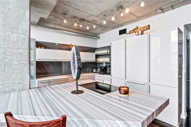 2000 Bagby Street 13428, Houston, TX 77002