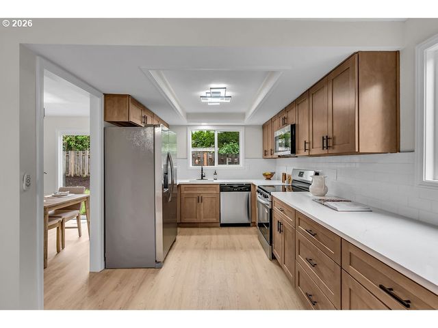 3030 Se TIMBERLAKE Dr, Hillsboro, OR 97123