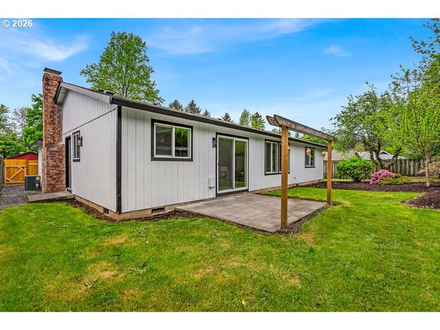 3030 Se TIMBERLAKE Dr, Hillsboro, OR 97123