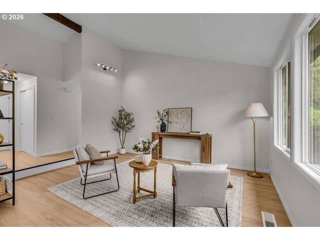 3030 Se TIMBERLAKE Dr, Hillsboro, OR 97123