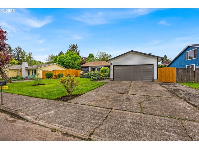 3030 Se TIMBERLAKE Dr, Hillsboro, OR 97123