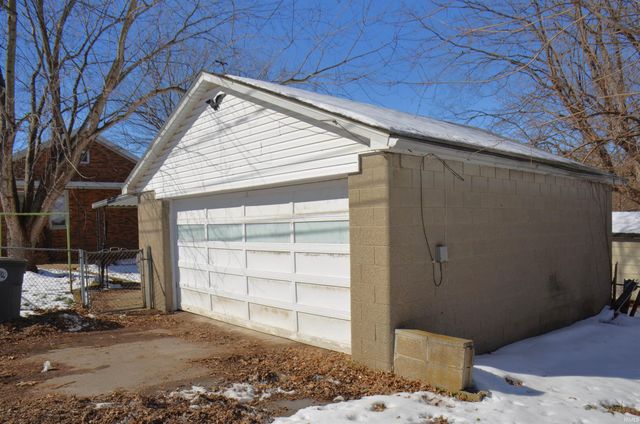 1206 Delmar Avenue, Evansville, IN 47712