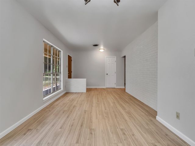 651 County Road 319, Cleveland, TX 77327