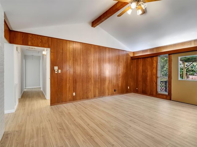 651 County Road 319, Cleveland, TX 77327