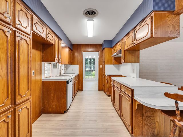 651 County Road 319, Cleveland, TX 77327