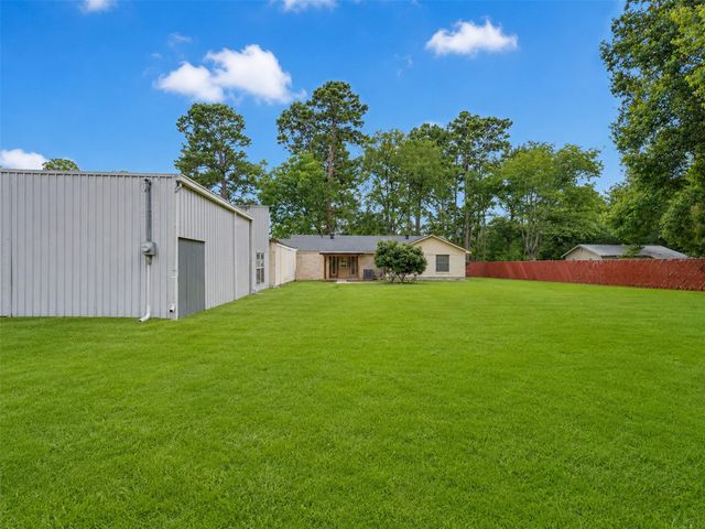 651 County Road 319, Cleveland, TX 77327