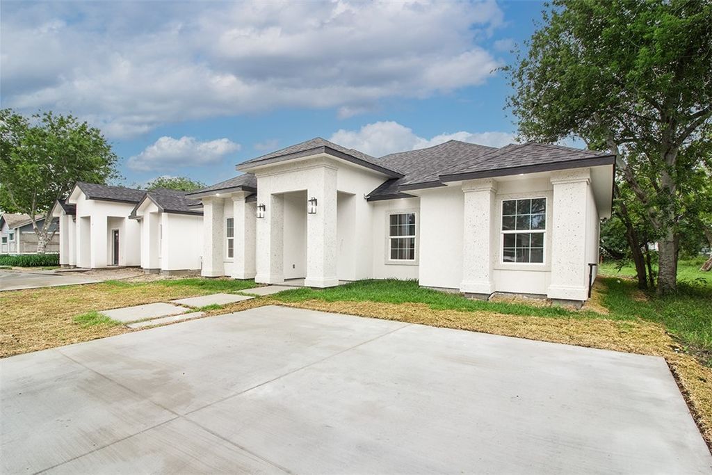 2733 Nemec St, Corpus Christi, TX 78415 — photo 2