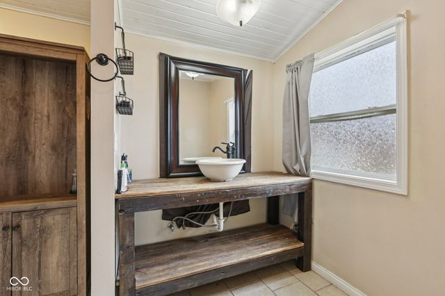 1498 Upper Schooner Road, Nashville, IN 47448