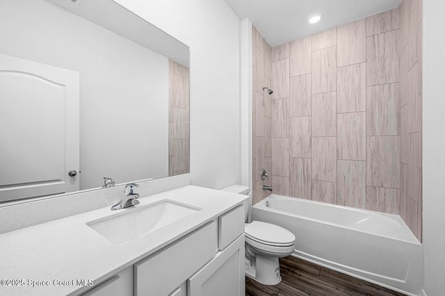 435 Olney Street SW, Palm Bay, FL 32908