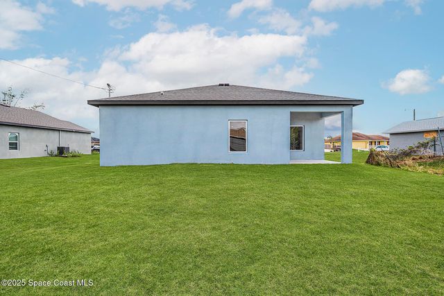 435 Olney Street SW, Palm Bay, FL 32908