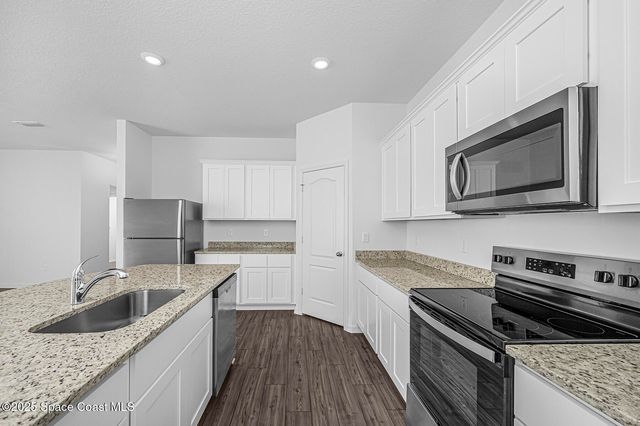 435 Olney Street SW, Palm Bay, FL 32908