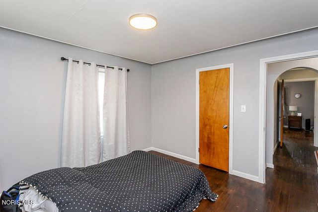 736 N Byrne Road, Toledo, OH 43607